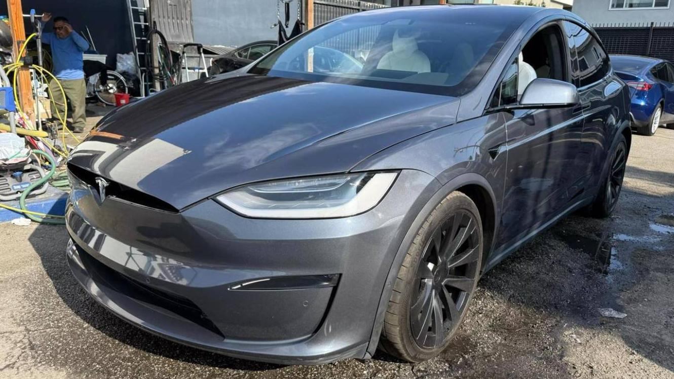 TESLA MODEL X 2022 7SAXCBE64NF343310 image